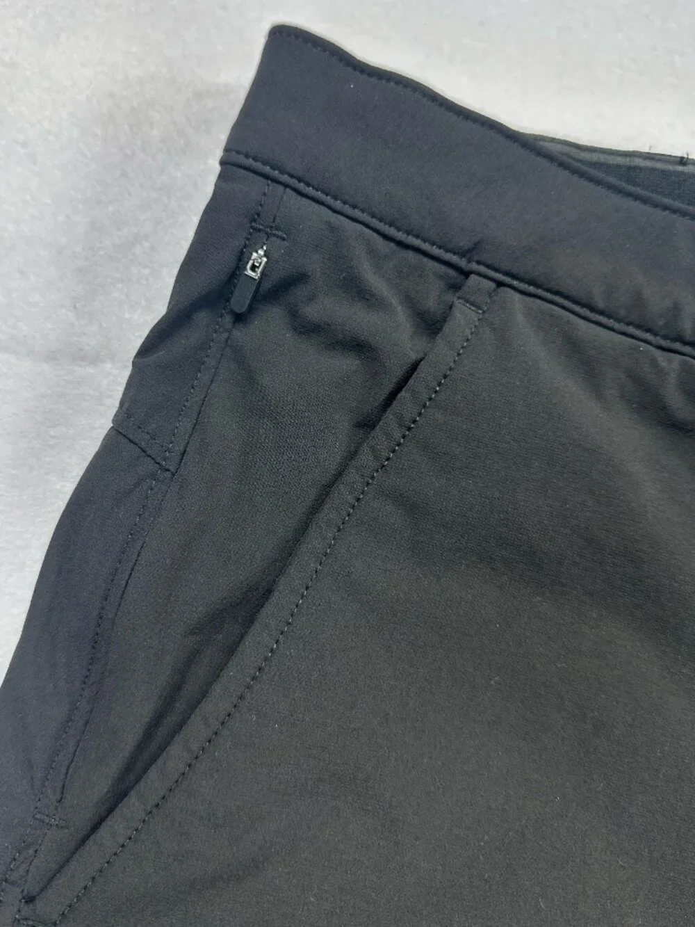 American Eagle Men’s Flex Club Shorts Size 38 Black Above The Knee Casual Travel